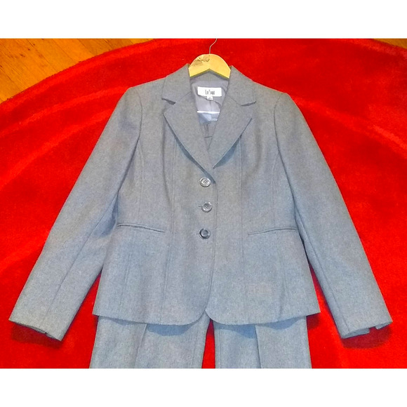 LeSuit herringbone suit in Gray - Sz 8 - Picture 2 of 8